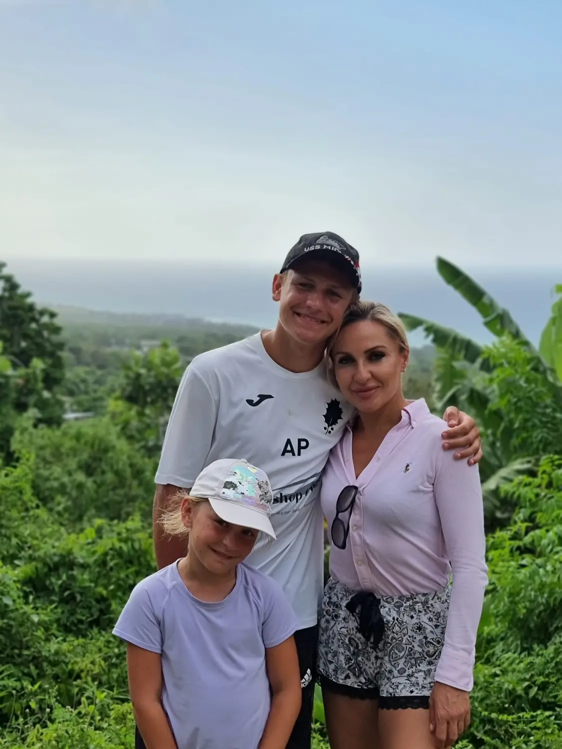 Dr. Anna Pujdak mit Familie